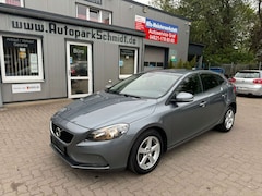 Bild des Angebotes Volvo V40 Kinetic AUTOMATIK°LED°NAVI°KAMERA°SITZHEIZ!