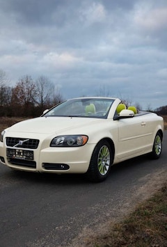 Volvo C70 2.0D Powershift Momentum