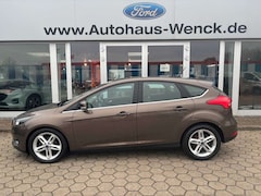 Bild des Angebotes Ford Focus Titanium*1.HAND*KLIMA*EURO6*NAVI*HU NEU*