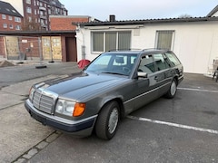 Mercedes-Benz E 300 E-Klasse TE