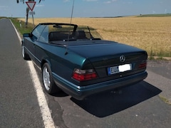 Bild des Angebotes Mercedes-Benz E 220 E 220