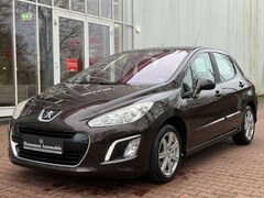 Bild des Angebotes Peugeot 308 1.6 Allure *LEDER*PANORAMA*NAVI*MEMORY*PDC*