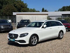 Bild des Angebotes Mercedes-Benz E 200 T-Modell Avantgarde Navi LED Kamera