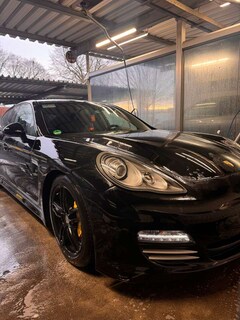 Bild des Angebotes Porsche Panamera 4