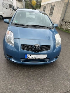 Bild des Angebotes Toyota Yaris Toyota Yaris-sparsam, mit wenig KM, ein Auto für jede Lebenslage