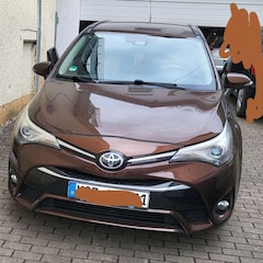 Bild des Angebotes Toyota Avensis Toyota Avensis