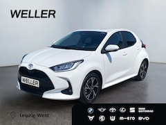 Bild des Angebotes Toyota Yaris Hybrid 1.5 Teamplayer *LED*CAM*CarPlay*ACC*