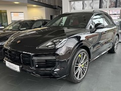 Bild des Angebotes Porsche Cayenne Turbo S E-Hybrid Sport Design Paket