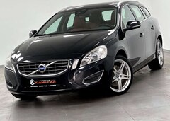 Bild des Angebotes Volvo V60 Summum.LEDER.NAVI.KAM.S-DACH.BI-XENON