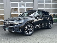 Bild des Angebotes VW Touareg 3.0 TDI R-Line Matrix Panorama Massage