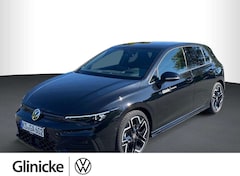 Bild des Angebotes VW Golf VIII 1.5 eTSI R-Line DSG, NAVI, HEAD-UP