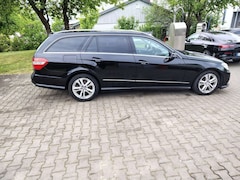 Bild des Angebotes Mercedes-Benz E 300 Mercedes-Benz E 300 CDI AMG optic in sehr gutem Zu