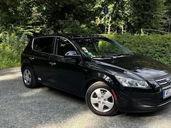 Bild des Angebotes Kia Ceed / cee'd 1.4 CVVT EX