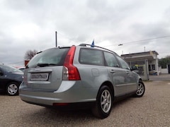Bild des Angebotes Volvo V50 Kombi 1.8 F