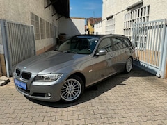 Bild des Angebotes BMW 320 d Kombi *Automatik*Leder*Navi*Pano*2.Hd*Euro5