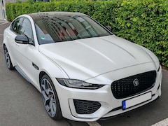 Jaguar XE XE P300 AWD Sport -Garantie-