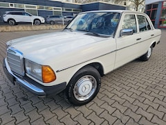 Bild des Angebotes Mercedes-Benz Baureihe 123 Baureihe 123 230 E,Servo,H-Zulassung Old Timer 3-H