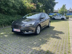 Bild des Angebotes Ford Focus Titanium +Sehr Gepflegt