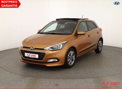 Bild des Angebotes Hyundai i20 1.2 Style Panorama Sitzheizung Tempomat PDC
