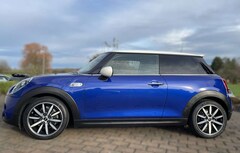 Bild des Angebotes MINI Cooper S Automatik Teilleder LED Harman Kardon