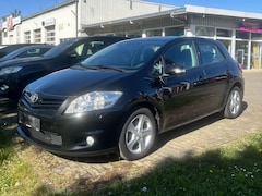 Toyota Auris Compact