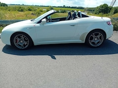 Bild des Angebotes Alfa Romeo Spider Spider 2.2 JTS 16V