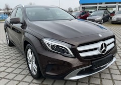 Bild des Angebotes Mercedes-Benz GLA 220 d 4Matic Bi-Xenon|AHK|Navi|RFK