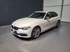 Bild des Angebotes BMW 340 i Sport Line *Nav| Glasdach| LED| Keyless*