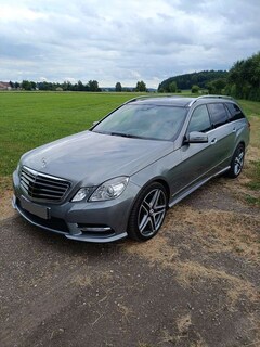 Bild des Angebotes Mercedes-Benz E 500 T 4Matic BlueEFFICIENCY 7G-TRONIC Avantgarde