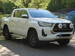 Bild des Angebotes Toyota Hilux HiLux 4x4 Double Cab Autm. Invincible
