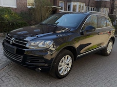 VW Touareg V6 TDI Panorama Leder LED 2-Hand AHK