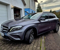 Bild des Angebotes Mercedes-Benz GLA 250 GLA 250 4Matic 7G-DCT Urban,PANORAMA,AHK