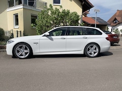 Bild des Angebotes BMW 525 525d Touring Sport-Aut./HK/Pano/Standheizung