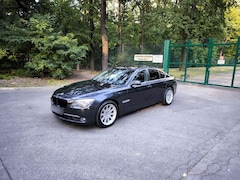 Bild des Angebotes BMW 740 F01