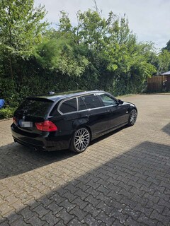 Bild des Angebotes BMW 335 3er Touring 335i xDrive Touring