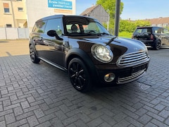 Bild des Angebotes MINI Cooper Clubman Cooper, Leder, SHZ, Panorama, Alufelgen, gepflegt.