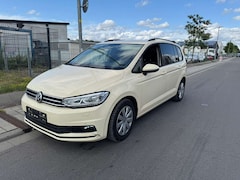 Bild des Angebotes VW Touran 2.0 TDI SCR DSG Trendline