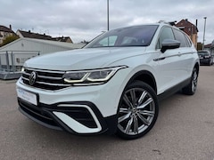 Bild des Angebotes VW Tiguan Allspace 2.0 TDI DSG 7-SITZER/PANO/AHK