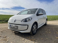 Bild des Angebotes VW e-up! CSS SHZ beheizWSS BT 8-fach Bereift