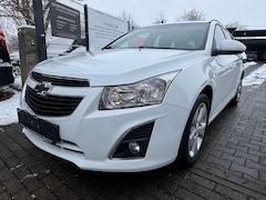 Bild des Angebotes Chevrolet Cruze CRUZE SW 1.7TD NAVI KLIMA KAMERA TÜV SCHECKHEFT