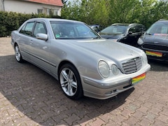 Bild des Angebotes Mercedes-Benz E 240 ELEGANCE Automatik 86000km Scheckheft