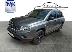 Bild des Angebotes Jeep Compass 4x4,AUTOM,KLIMA,PDC,abnehm.AHK,TÜV NEU !