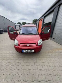 Bild des Angebotes Citroen Berlingo 1.6 Multispace 16v c/TA