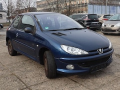 Bild des Angebotes Peugeot 206 75 JBL