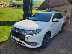Bild des Angebotes Mitsubishi Outlander 2.4 4WD Plug-In Hybrid Top