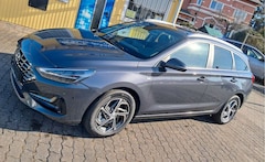 Bild des Angebotes Hyundai i30 KOMBI 1.5T-48V-7DCT-STYLE-LED-SH-Klimatr-NAV