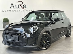 Bild des Angebotes MINI Cooper SE Classic Trim NAV+LED+KAMERA+PANO+H&K