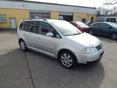 Bild des Angebotes VW Touran Trendline*AUTOMATIK*STANDHEIZUNG*KLIMAAUT*KAMERA*