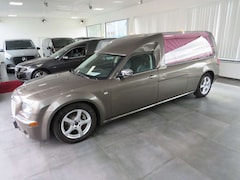Bild des Angebotes Chrysler 300C Hentschke Bestattungswagen / Leichenwagen