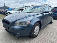 Bild des Angebotes Volvo V50 1.8 Momentum Tempomat Klimaautomatik Radio
